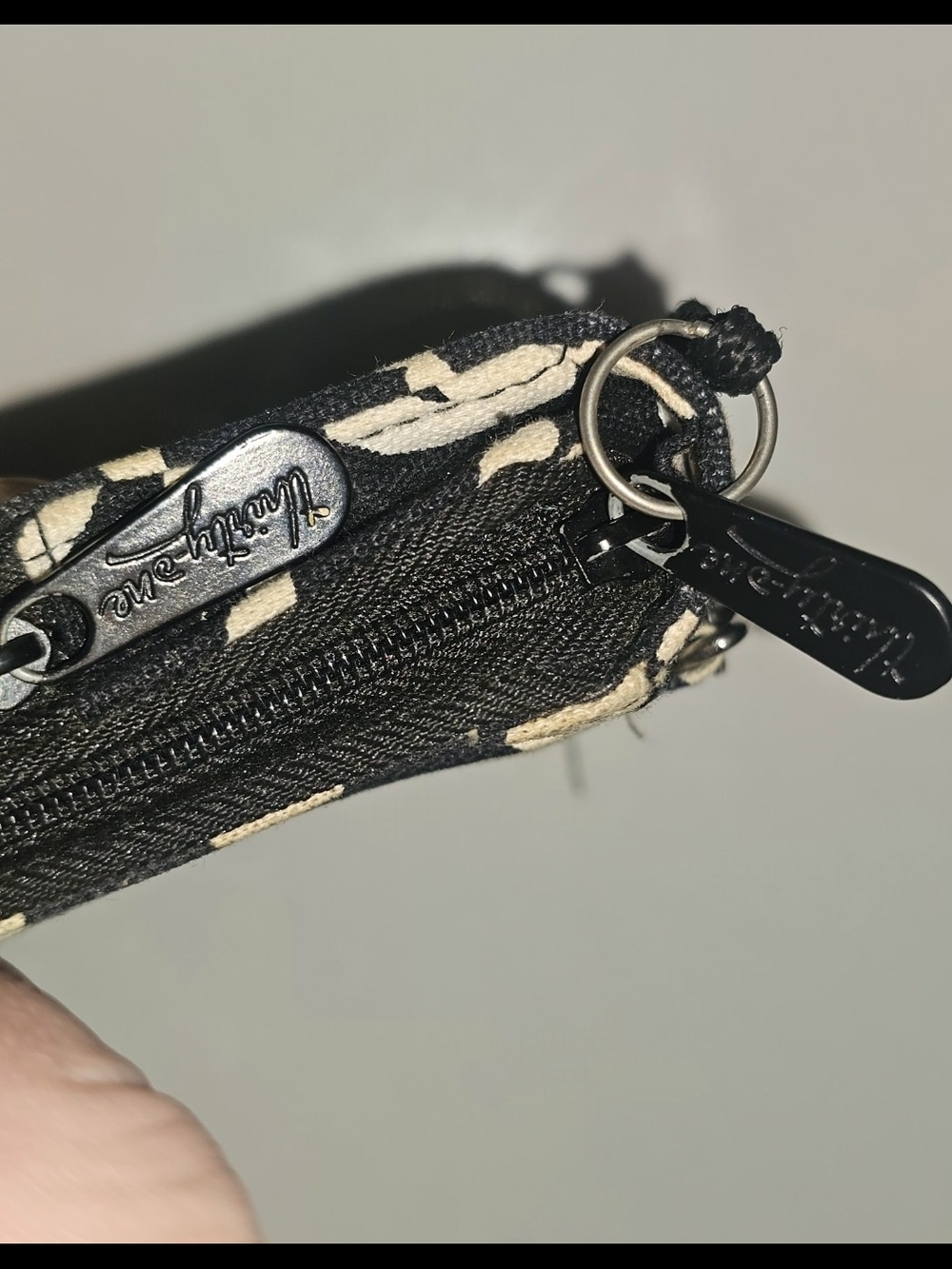 thirty-one Black and Cream Floral Wallet - EUC - Picture 12 of 12